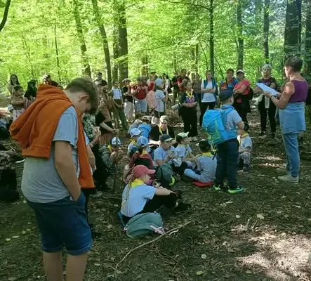 Rajd Pamięci uczniów z Kołaczyc – lekcja historii w terenie