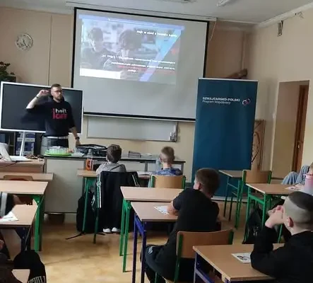 Warsztaty o cyberprzemocy i e-uzależnieniach w Jaśle