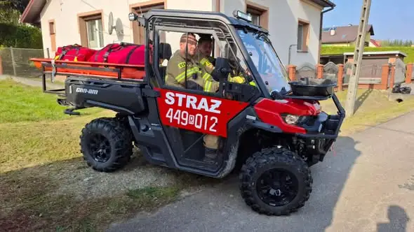 Quad ratował rannego w lesie. Akcja służb pod Jasłem