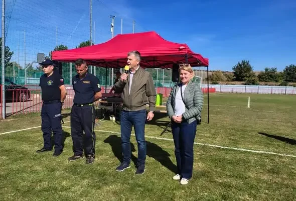 Druhowie z OSP Sowina na podium zawodów pożarniczych na Słowacji
