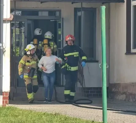 Wrocanka: ćwiczenia ewakuacji w szkole z udziałem OSP