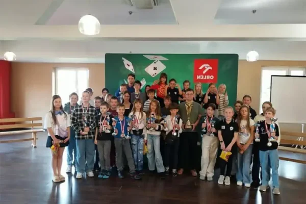 Jasło w czołówce Polski! Młodzi brydżyści z sześcioma medalami